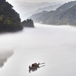 Xiaodongiiang   Lake 